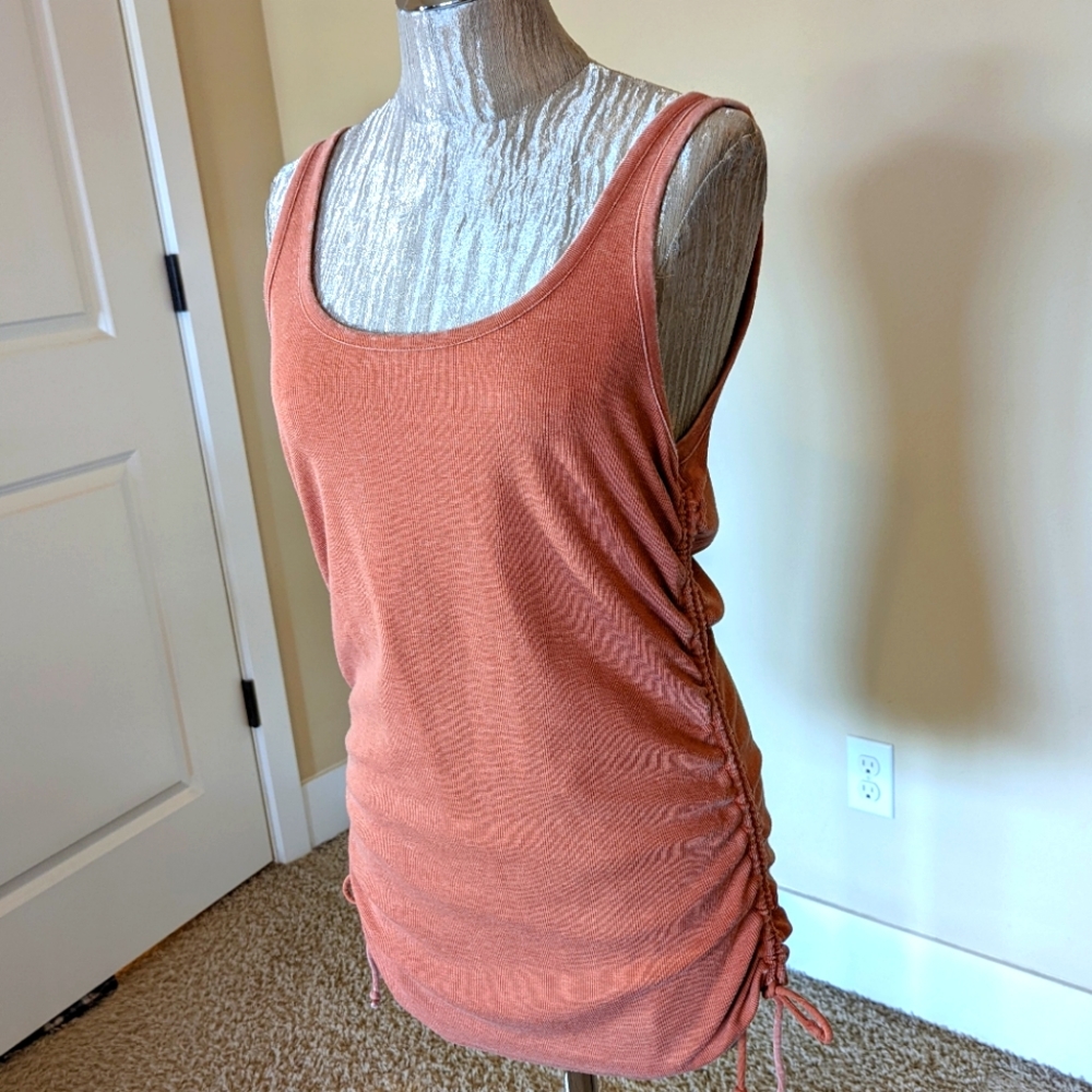 Chaser Long Orange tank